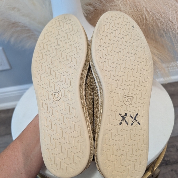 New Rothy's Tan Espadrille Slip Ons - Picture 5 of 7